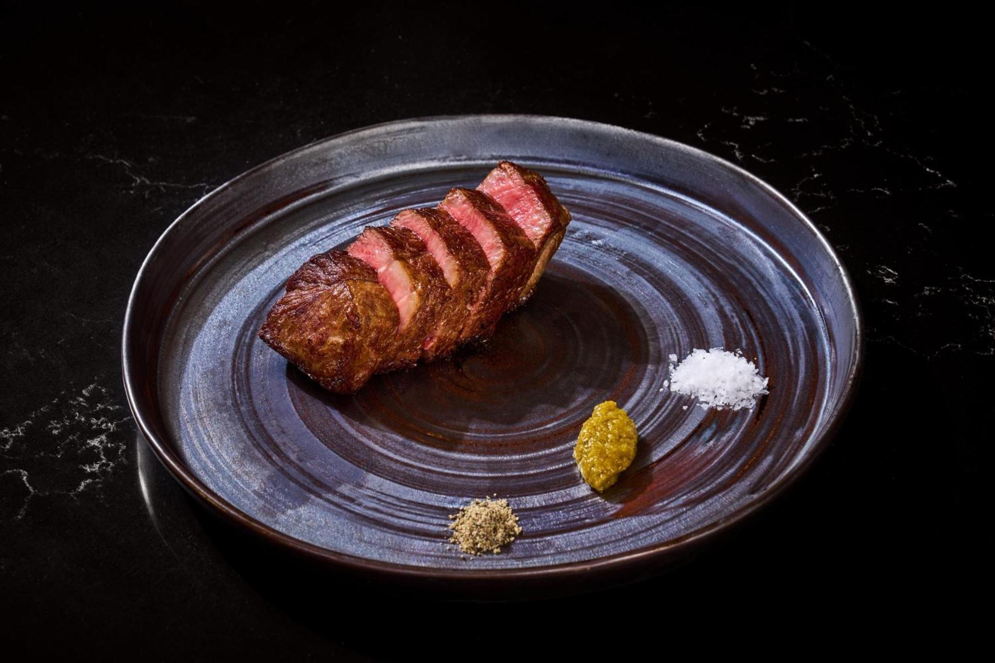 W Singapore - Sentosa Cove Exteriör bild A steak
