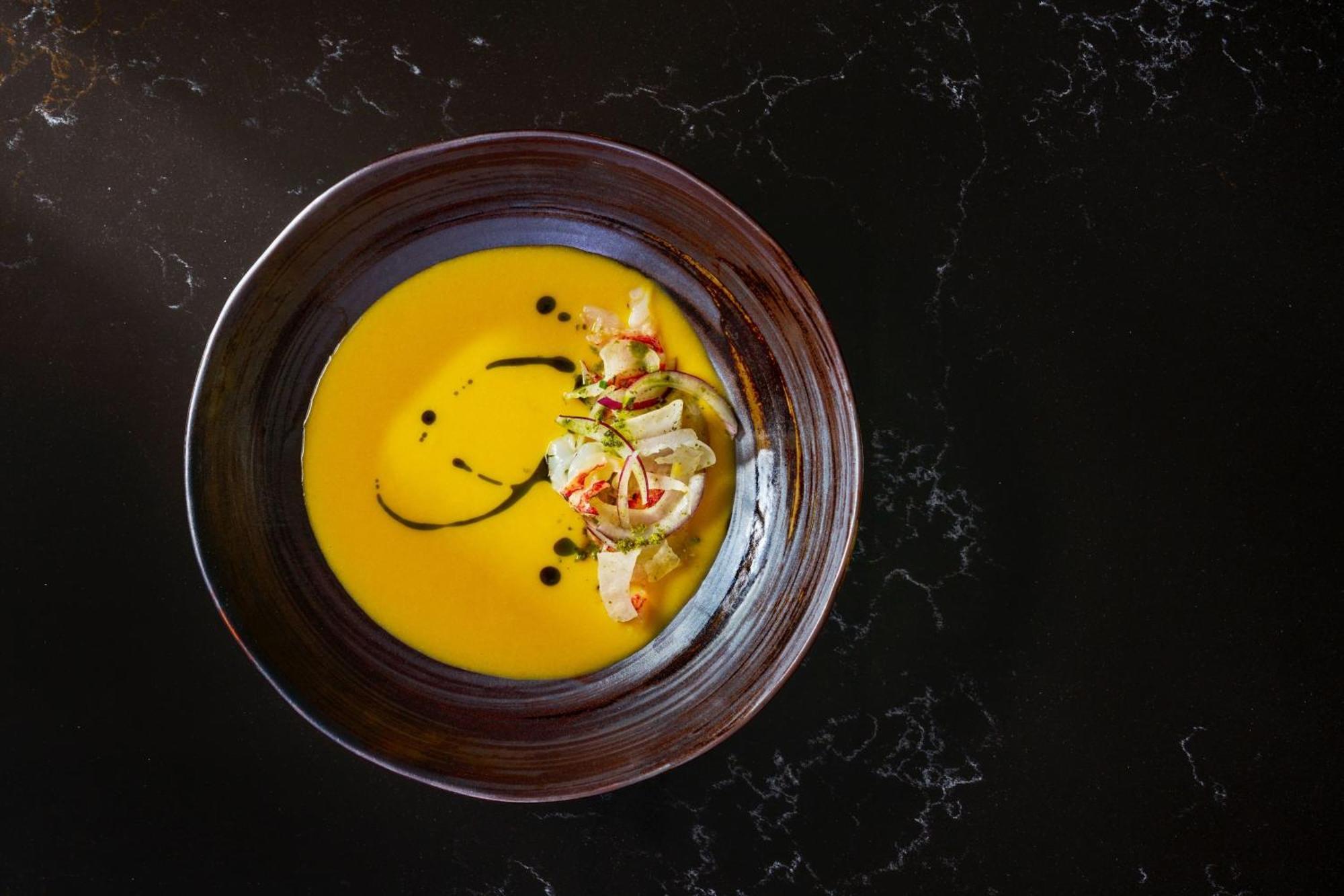 W Singapore - Sentosa Cove Exteriör bild A bowl of carrot soup