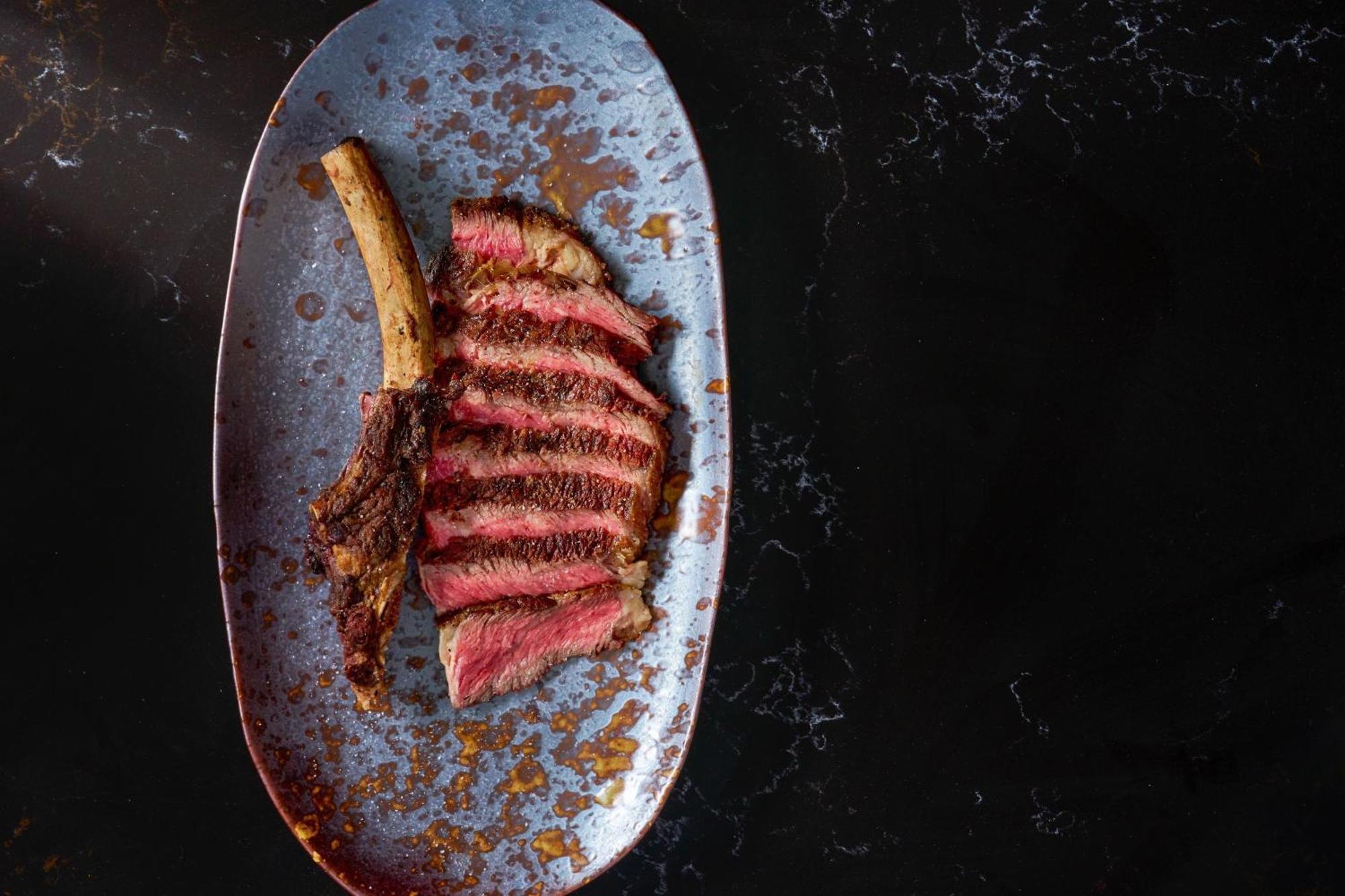 W Singapore - Sentosa Cove Exteriör bild A grilled steak